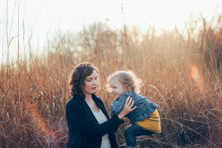 femme et enfant